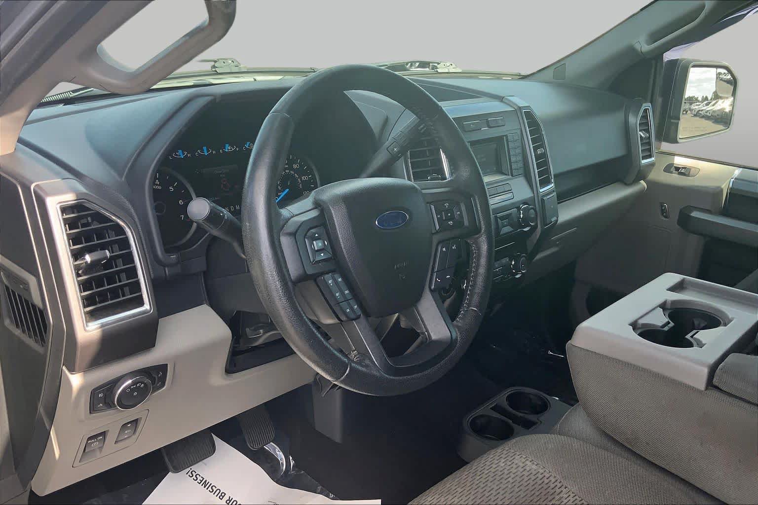 Used 2016 Ford F150 XLT w/ Equipment Group 301A Mid AWD/4WD image 17