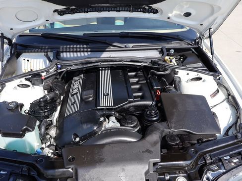 Used 2004 BMW 325i Sedan image 32