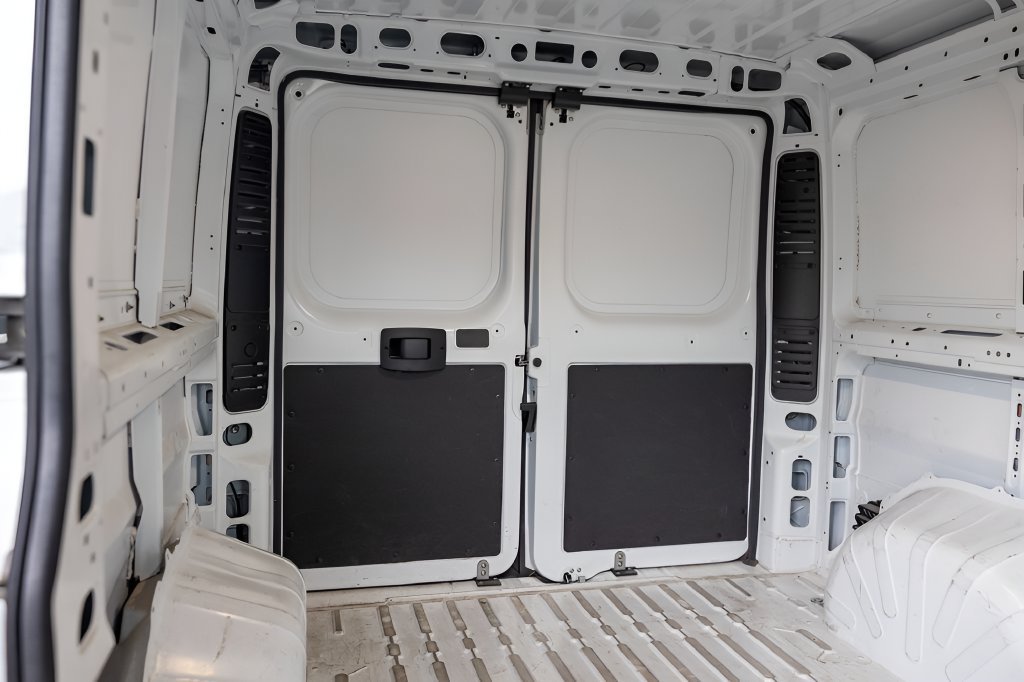 Used 2025 RAM ProMaster 2500 w/ Convenience Group FWD image 49
