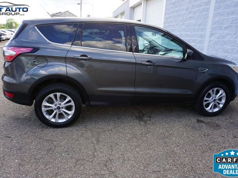 Used 2017 Ford Escape SE AWD/4WD image 12