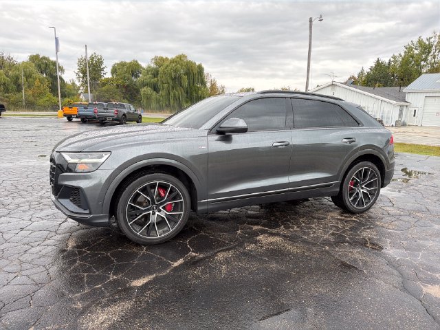 Used 2019 Audi Q8 Premium Plus w/ Premium Plus AWD/4WD image 2