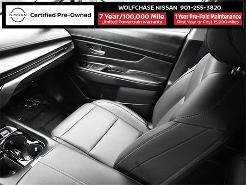 Certified 2025 Nissan Murano SV image 11