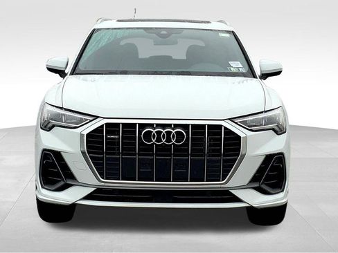 Certified 2024 Audi Q3 2.0T Premium Plus image 3
