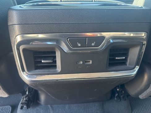Used 2024 GMC Sierra 1500 Denali w/ Technology Package image 18
