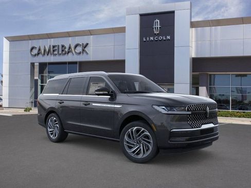 New 2025 Lincoln Navigator Reserve image 30