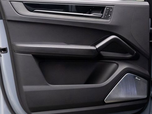 Certified 2024 Porsche Cayenne Turbo GT image 14