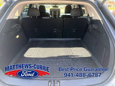 Used 2023 Lincoln Nautilus FWD w/ Premium Package image 4