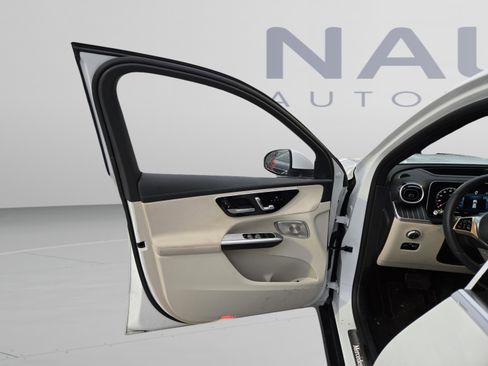 Used 2024 Mercedes-Benz GLC 300 image 8