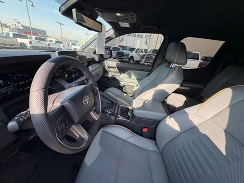 Used 2024 Toyota Tacoma Trailhunter image 12