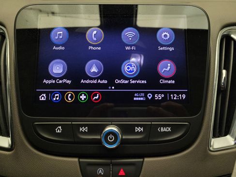 Used 2021 Chevrolet Malibu LT FWD image 25