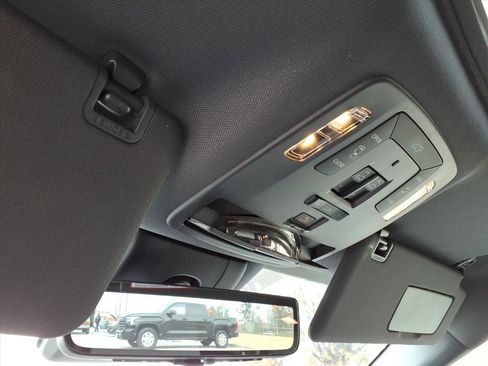 Certified 2023 Toyota Sienna Platinum image 25