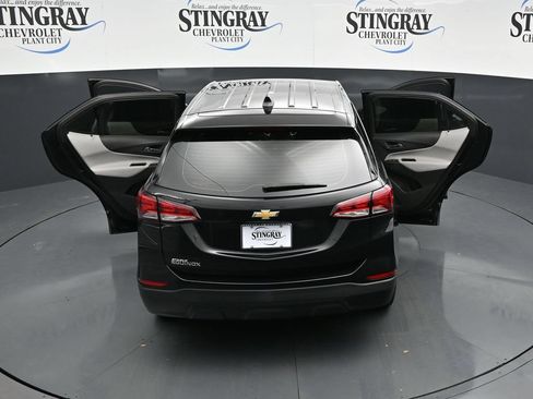 Used 2023 Chevrolet Equinox LS FWD image 38