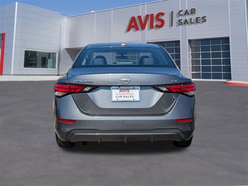 Used 2024 Nissan Sentra SV image 7