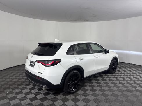 Certified 2023 Honda HR-V Sport image 4