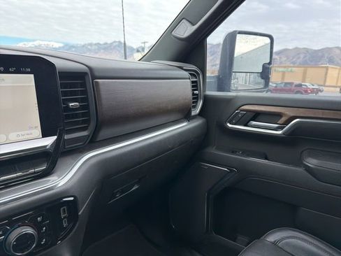 Used 2024 Chevrolet Silverado 3500 High Country w/ High Country Premium Package AWD/4WD image 20