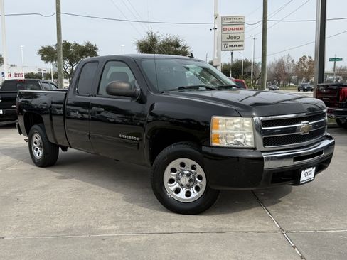 Used 2011 Chevrolet Silverado 1500 LS image 2