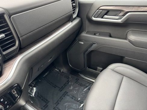 Used 2025 Chevrolet Silverado 1500 LTZ AWD/4WD image 26
