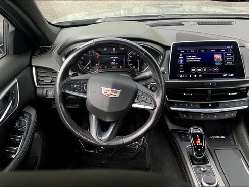 Used 2023 Cadillac CT5 Luxury image 4