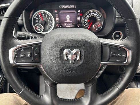 Used 2024 RAM 1500 Laramie image 12
