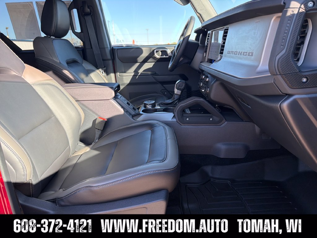 Used 2026 Ford Bronco Outer Banks w/ Sasquatch Package AWD/4WD image 37