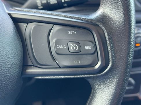 Used 2018 Jeep Wrangler Unlimited Sport image 15