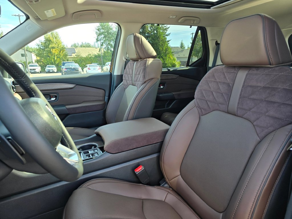 New 2026 Honda Pilot Elite image 13