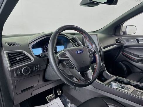 Used 2024 Ford Edge ST-Line image 9