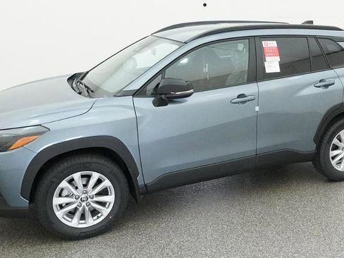 New 2026 Toyota Corolla Cross LE FWD image 5