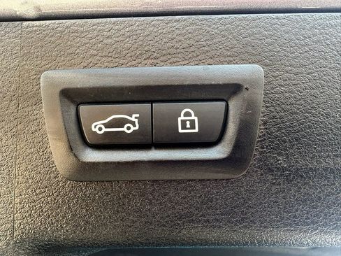 Used 2019 BMW X6 xDrive35i w/ M Sport Package image 25