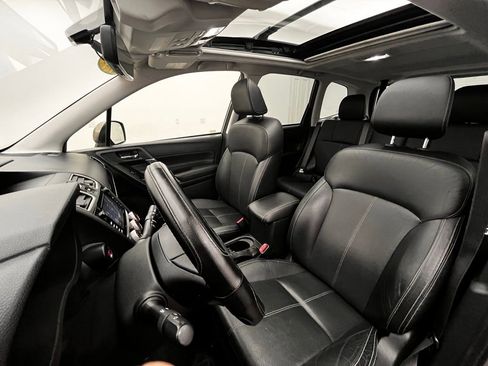 Used 2018 Subaru Forester 2.5i Touring w/ Popular Package #3B AWD/4WD image 24