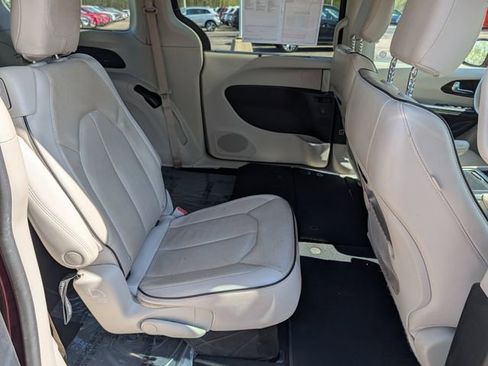 Used 2021 Chrysler Pacifica Limited w/ Premium & Safety Sphere Group AWD/4WD image 10