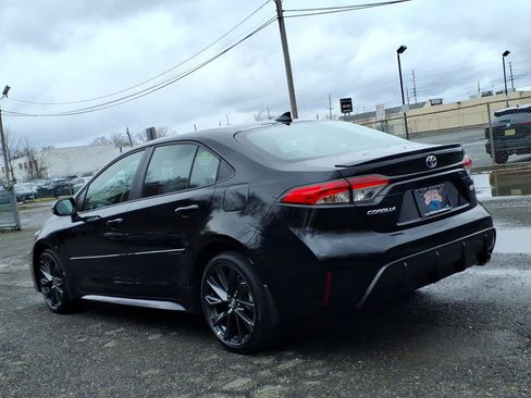 Used 2025 Toyota Corolla SE image 4