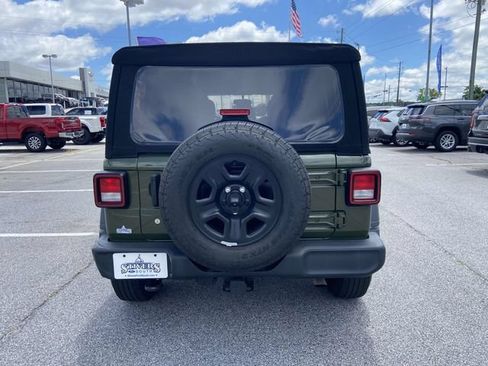Used 2024 Jeep Wrangler Unlimited Sport AWD/4WD image 4