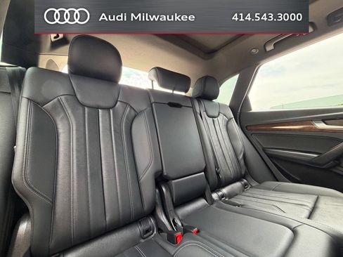 Used 2024 Audi Q5 e Premium Plus w/ Premium Plus Package AWD/4WD image 20