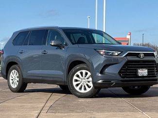 Certified 2025 Toyota Grand Highlander AWD video 2