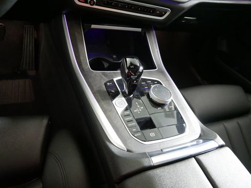 Used 2022 BMW X5 xDrive40i w/ Premium Package image 24