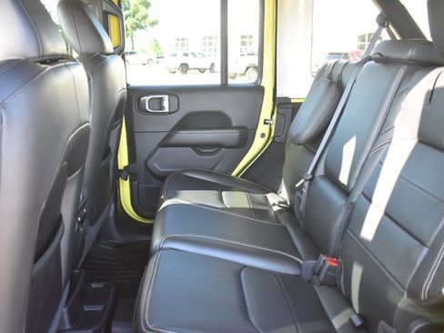 Used 2023 Jeep Wrangler Unlimited Sahara w/ Cold Weather Group AWD/4WD image 15