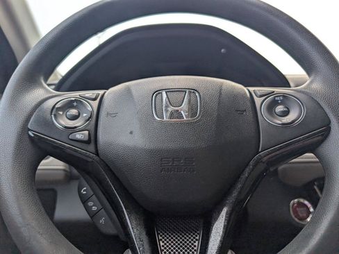 Used 2017 Honda HR-V EX image 14