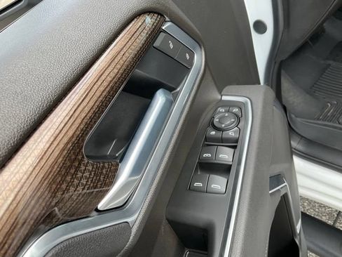 Used 2026 Chevrolet Silverado 2500 LT AWD/4WD image 8