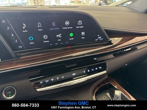 Certified 2023 Cadillac Escalade Premium Luxury image 22