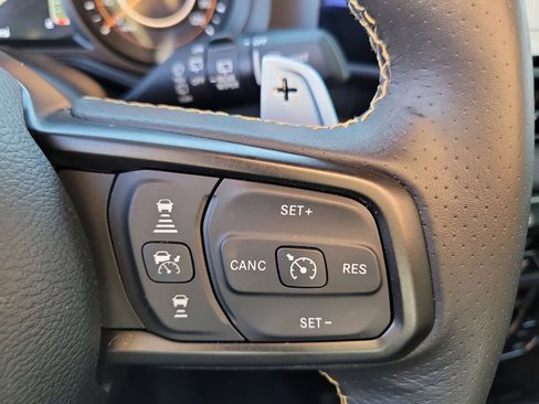 Used 2025 Jeep Wrangler Unlimited Rubicon 392 image 30