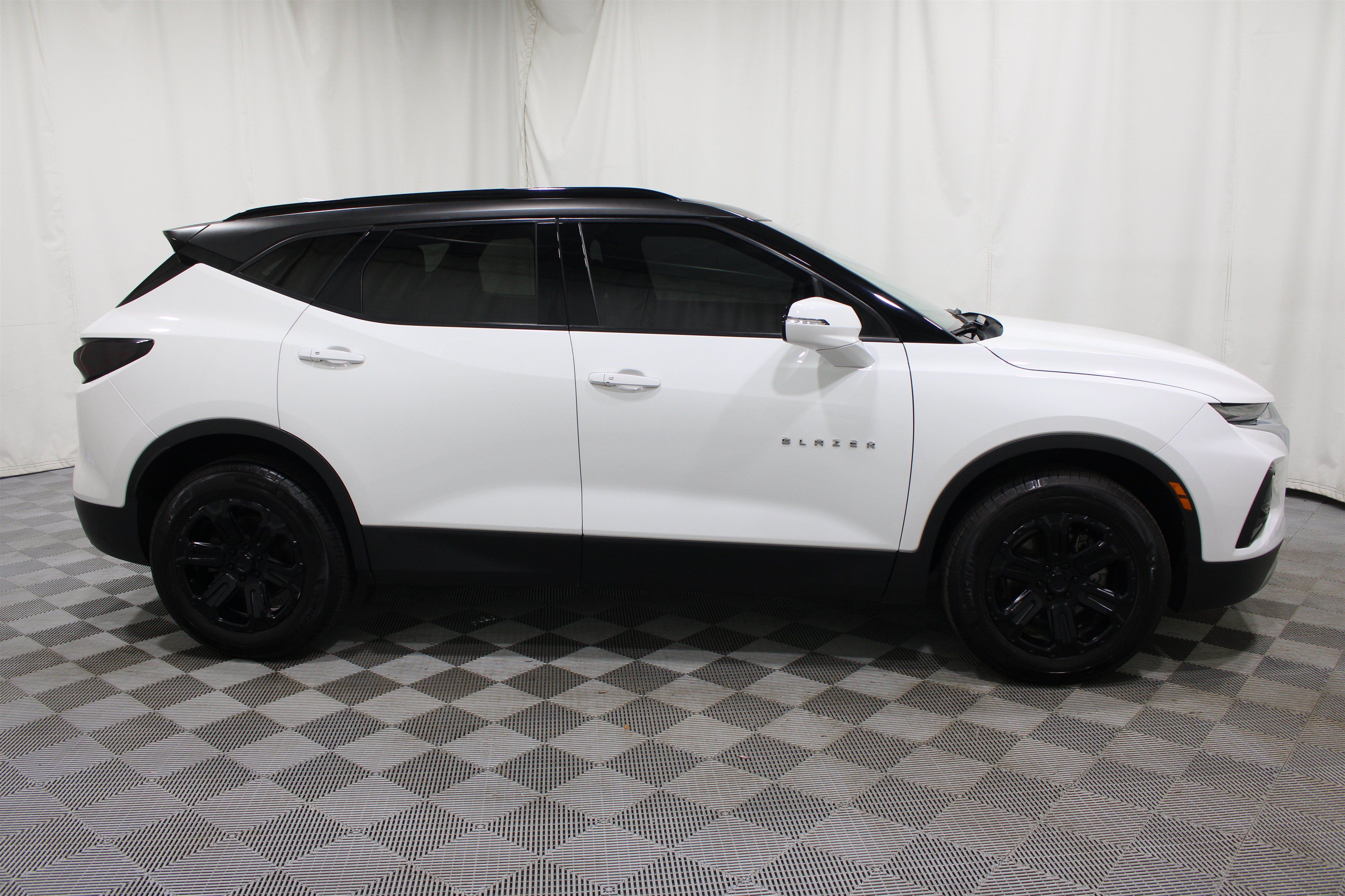 Used 2022 Chevrolet Blazer LT FWD image 29