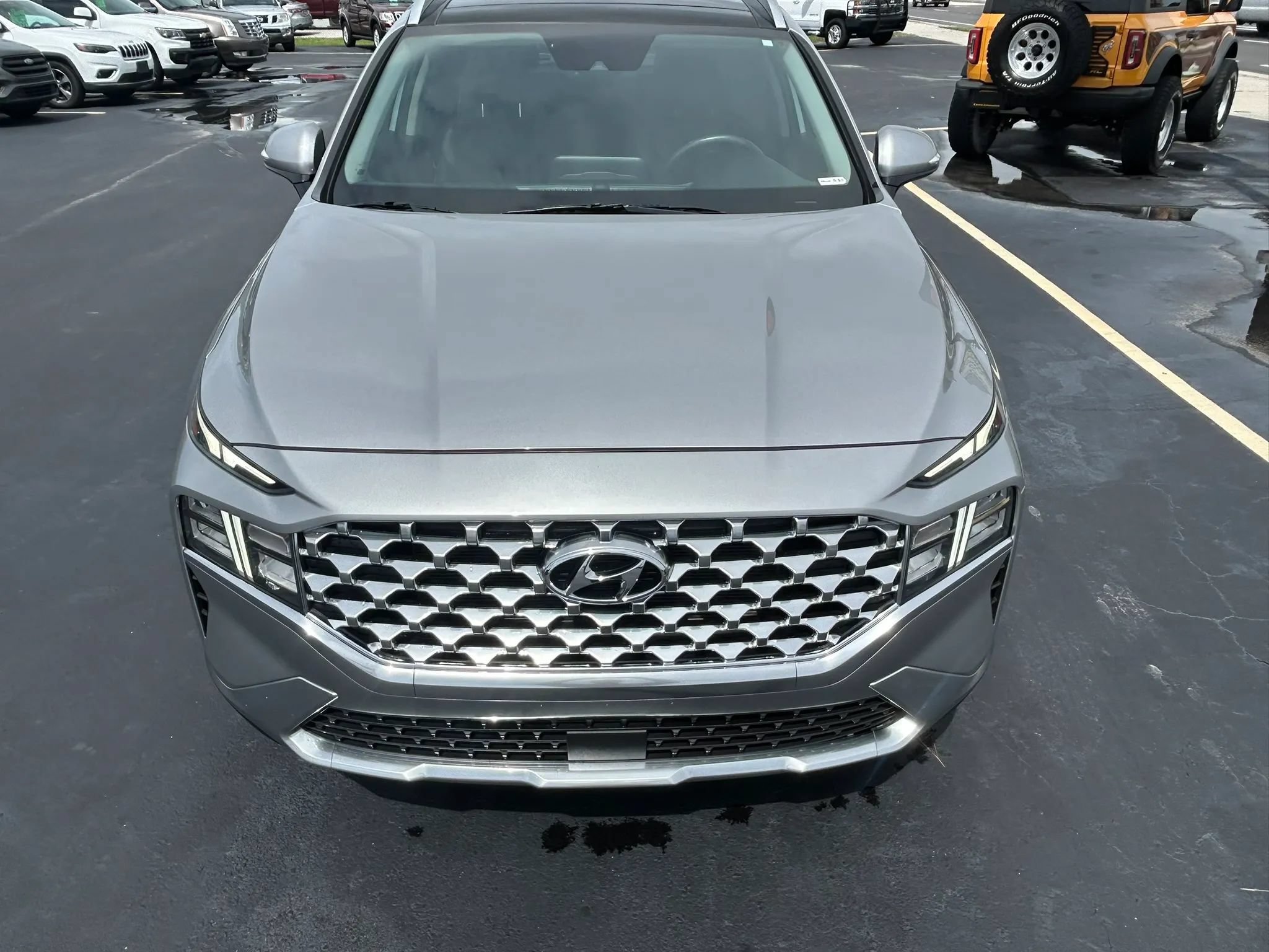 Used 2021 Hyundai Santa Fe SEL w/ Convenience + Premium Package FWD image 12