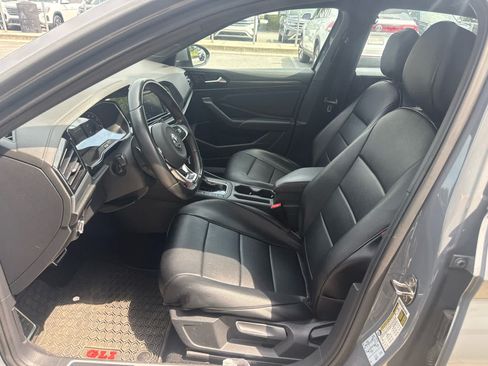Used 2021 Volkswagen Jetta GLI FWD image 36