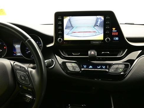 Used 2019 Toyota C-HR XLE image 21