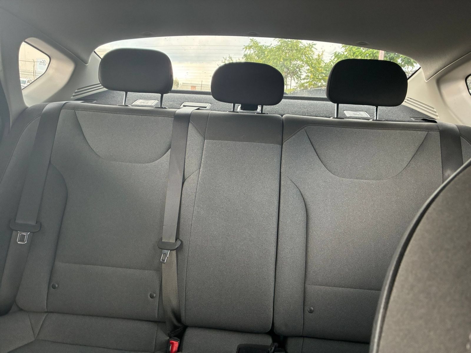 Used 2025 Kia K4 FWD image 32