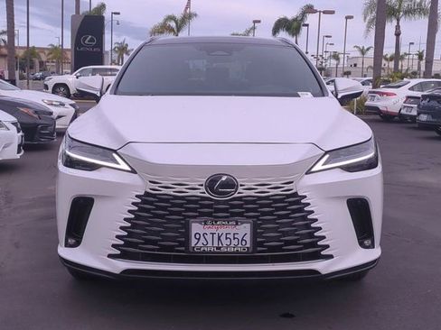 Used 2025 Lexus RX 350 w/ Convenience Package image 2