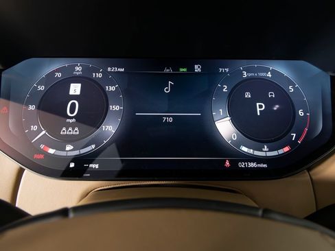 Used 2024 Land Rover Range Rover SE AWD/4WD image 18