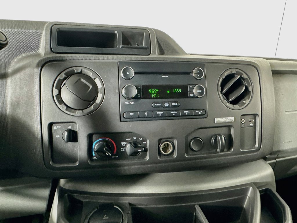 Used 2010 Ford E-150 and Econoline 150 RWD image 12