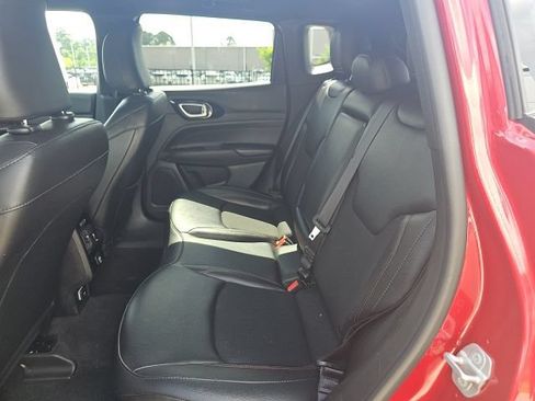 Used 2025 Jeep Compass Trailhawk AWD/4WD image 14